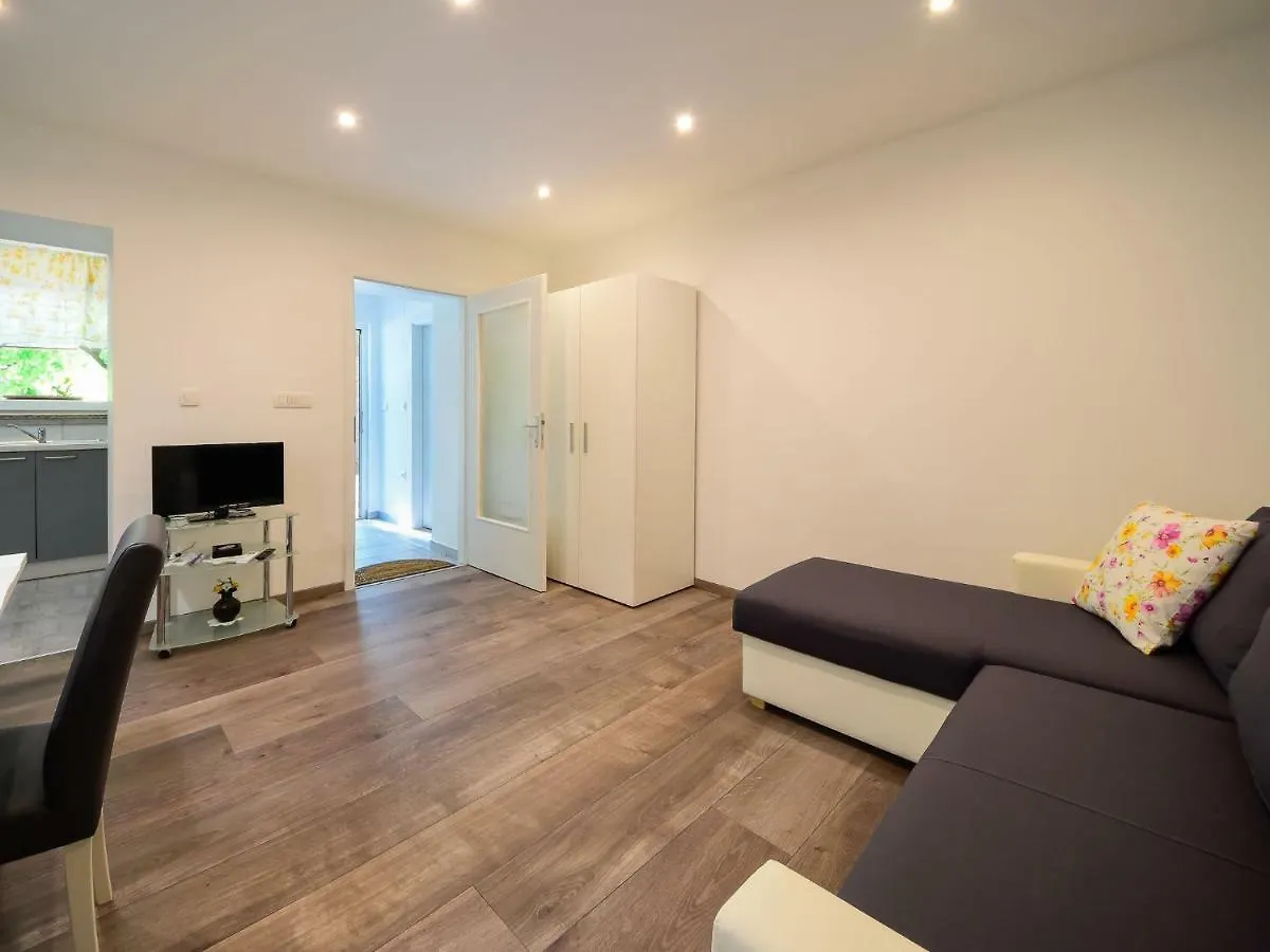 Apartment Sandra By Interhome Matulji